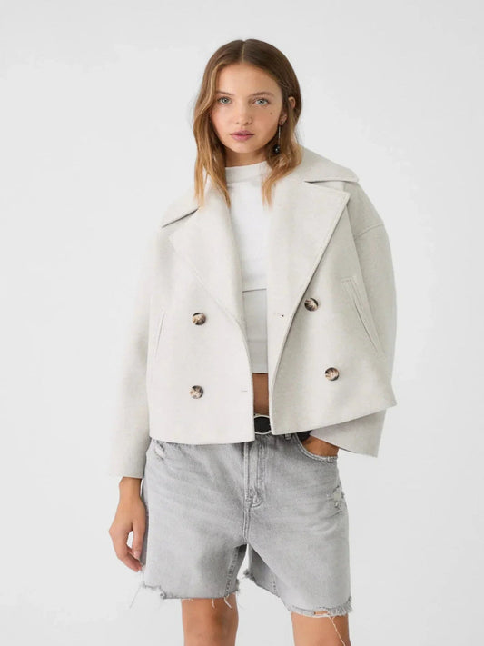 Cropped Double-Breasted Cold-Weather Jacket for Women – Stylish Wide Lapel Coat