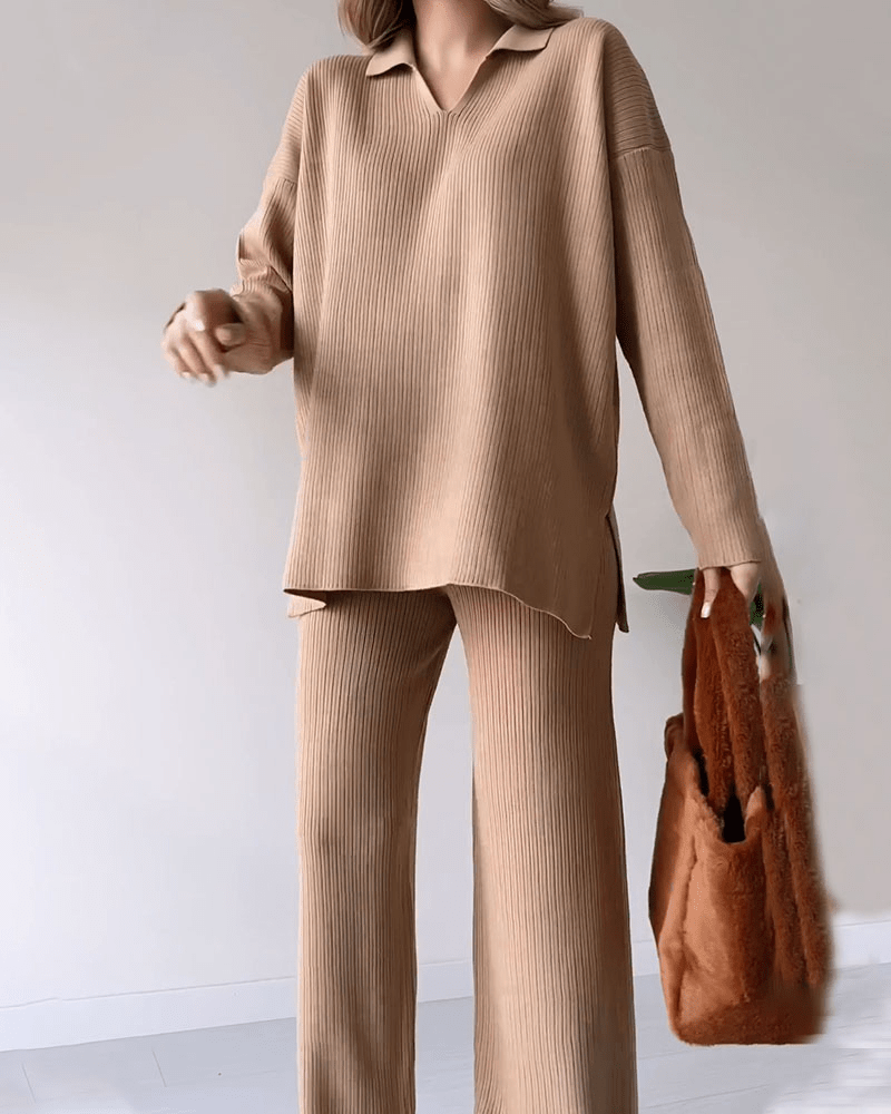 Two-Piece Lounge Set Women – Soft Knit Top and Relaxed Pants